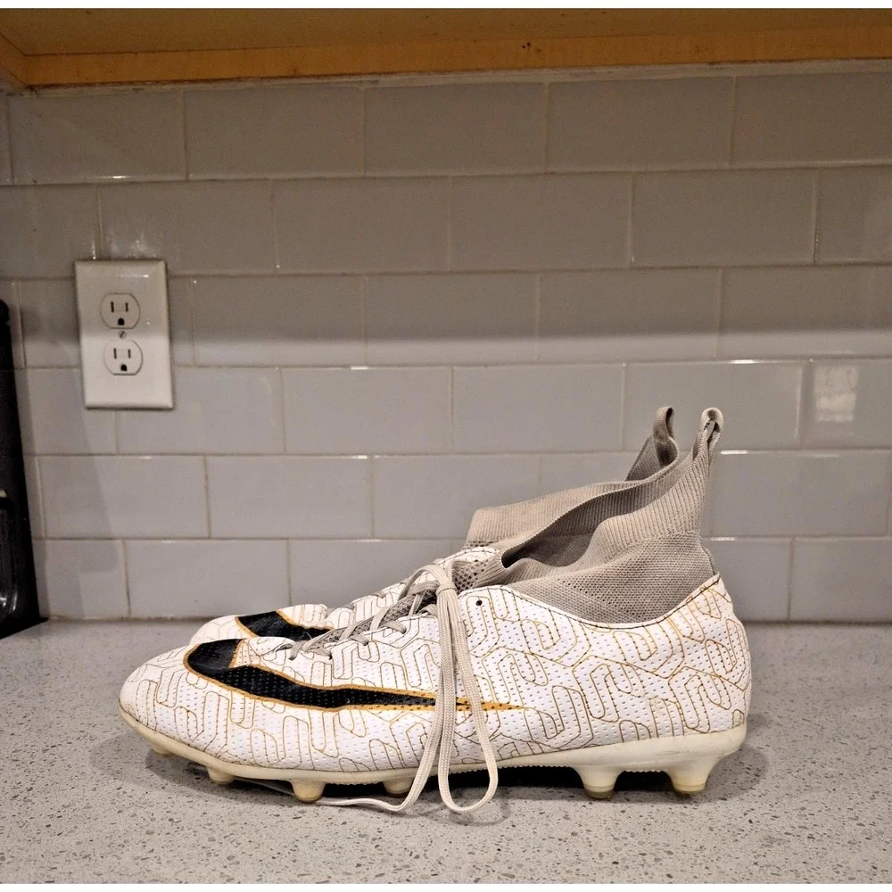 Nike mercurial superfly
